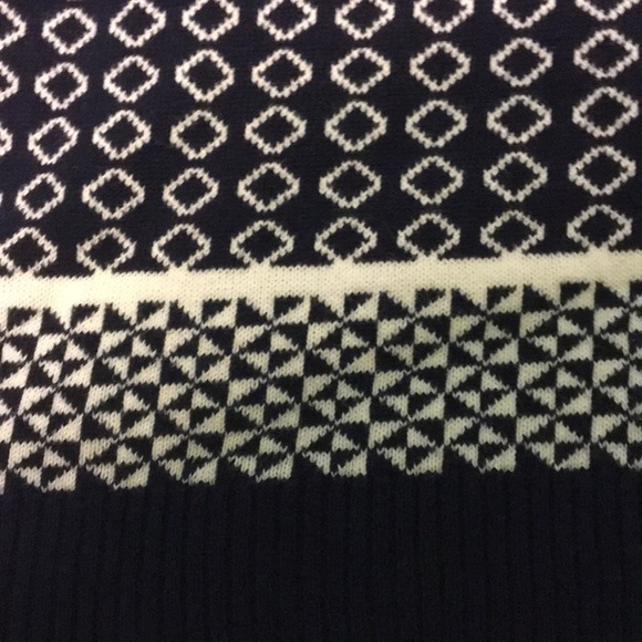 Small navy and white thick sweater 100% cotton - Picture 4 of 6